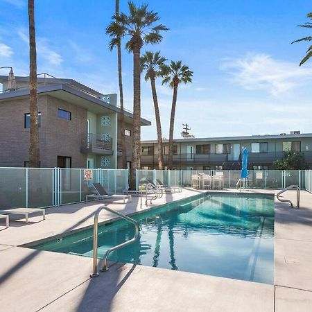 Micro Studio With Balcony & Pool View - Walk To Ot Scottsdale Exterior foto